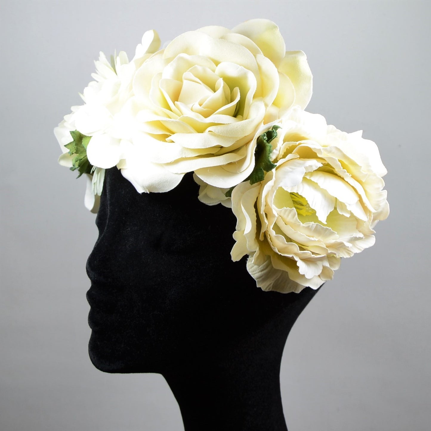 Flower headpiece, Ecrú